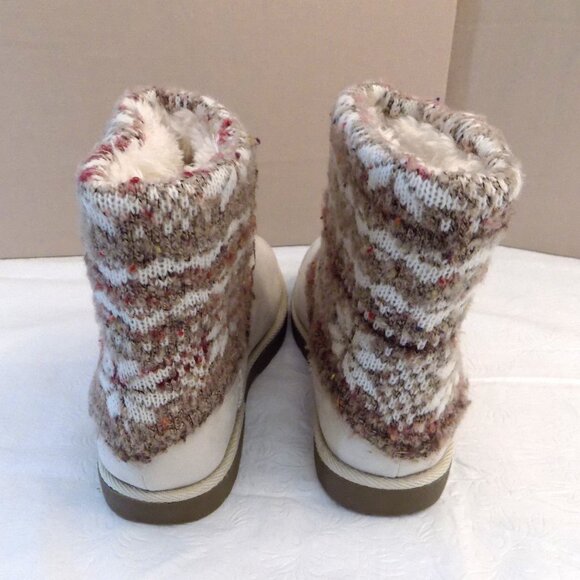 Makalu 6 Fair Isle Sweater Boots Fur Lined Big Button Trim Faux Shearling Suede - Picture 5 of 7